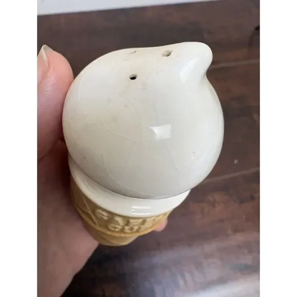 Tastee-Freez Salt & Pepper Shakers Rare Vintage Mid Century Ice Cream Cone Decor - Picture 6 of 8